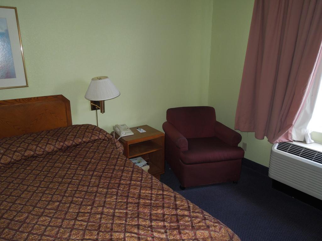 Travelodge - Cincinnati Sharonville Quarto foto