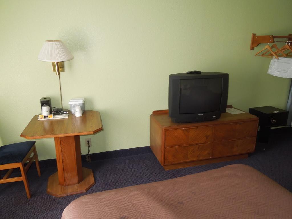 Travelodge - Cincinnati Sharonville Quarto foto